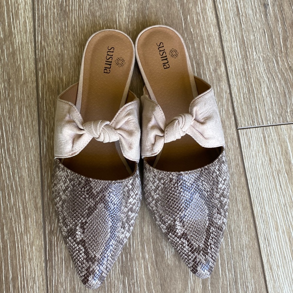 LIKE NEW Susina Linny Snake Printed Mule size 6